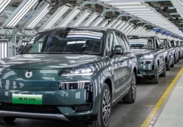 SUV Denza N9 2026 dengan warna baru akan diluncurkan pada 17 September